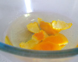 Foto del paso 1 de la receta: Flan de huevo con crujientes de cáscara de naranja