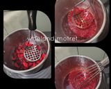 Foto langkah ke 3 dari resep Korean Strawberry Milk.