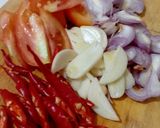 Foto langkah ke 2 dari resep Tumis cumi gembira.