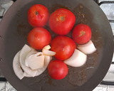 Foto del paso 1 de la receta: Salsa cremosa multiusos de tomate 🍅