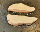 Foto del paso 4 de la receta: Magret de Pato con Foie, sobre Mermelada de Higos