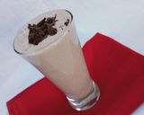 चॉकलेट लस्सी (chocolate lassi recipe in marathi) रेसिपी स्टेप 3 फोटो 