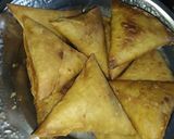 વટાણા અને બટાકા ના પટ્ટી સમોસા (Vatana Bataka Patti Samosa Recipe In Gujarati) રેસીપી સ્ટેપ4ફોટો