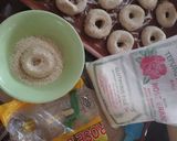 Foto langkah ke 4 dari resep Donat Pisang Wijen.