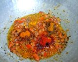 A picture of step 2 of Madurai muttai kari dosa / Madurai egg keema dosa.