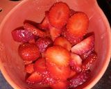 स्ट्रॉबेरी श्रीखंड (Strawberry Shrikhand recipe in Hindi) रेसिपी चरण 3 फोटो
