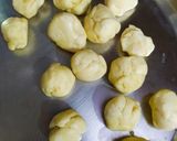 A picture of step 2 of Veg Momos.