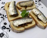 Foto del paso 5 de la receta: Bruschettas con tomates secos y sardinas