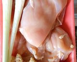 Hình bước làm 1 của món Khô gà bơ tỏi
