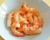 Foto del paso 3 de la receta: Calamares empanados y fritos, rellenos de gambas
