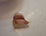 Foto del paso 1 de la receta: Lentejas con oreja en olla express