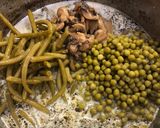 Juhtúrós majoránnás pulykaragu recept fázis 3 fotója