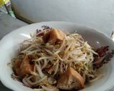 Foto langkah ke 3 dari resep Tumis Tahu Taoge.