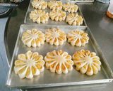 Hình bước làm 6 của món Bánh phèo (bánh hoa mai)