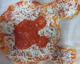 Foto del paso 4 de la receta: Pizza margarita de Mickey Mouse con masa casera y tomate casero