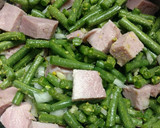 A picture of step 9 of Ham and Beans with Potatoes and Cornbread.