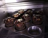 Foto langkah ke 7 dari resep Muffin pisang coklat.