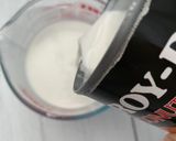 A picture of step 4 of Creamy coconut ice-cream.