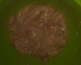 A picture of step 2 of Dry chicken chilli.
