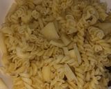 A picture of step 1 of Macroni Pakora.