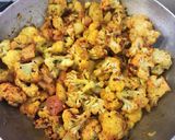 फुलगोभी (Cauliflower chi bhaaji recipe in marathi) रेसिपी स्टेप 3 फोटो 