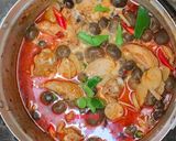 รูปขั้นตอนการทำที่ 4 ของ แกงไก่หน่อไม้ดองใส่เห็ดเผาะ