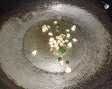 A picture of step 2 of Tandoori mayonnaise pasta.