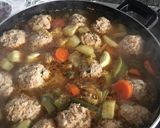 Foto del paso 7 de la receta: Caldo de albóndigas de pavo