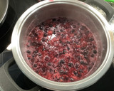Foto del paso 1 de la receta: Magret de pato con salsa de frutos de rojos