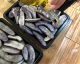 Foto del paso 3 de la receta: Papas negras al horno