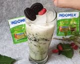 Foto langkah ke 5 dari resep Mulberry Oreo Creamy Matcha.
