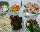 Foto langkah ke 1 dari resep Ayam jamur kukus.