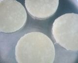 A picture of step 5 of Idli Pizza Disc.