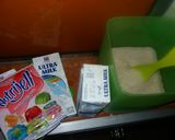 Foto langkah ke 1 dari resep Puding Leci Susu Low Fat.