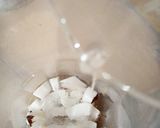 A picture of step 2 of Coconut Milk Shake.