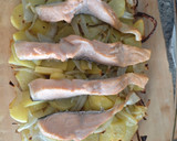 Foto del paso 3 de la receta: Salmón al horno con salsa de yogurt