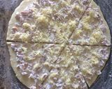 Sajtos-sonkás töltött kifli recept fázis 4 fotója