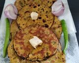 A picture of step 9 of Punjabi Missi Roti.