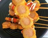 Foto langkah ke 4 dari resep Sate roti sosis.