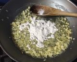 Foto del paso 3 de la receta: Repollitos de Bruselas gratinados con salsa rosa