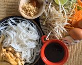 A picture of step 1 of Padthai Tofu.