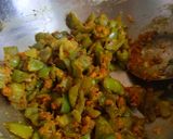 A picture of step 4 of Simla Mirchi sabji.