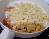 Foto langkah ke 1 dari resep Makaroni Rasa Keju Instan.