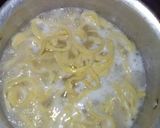 A picture of step 1 of Prawns spaghetti.