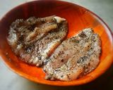 Foto langkah ke 1 dari resep Grill Chicken Steak w/Blackpepper Sauce.