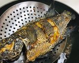 Foto langkah ke 3 dari resep Ikan mujaer + sambal kemangi.