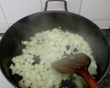 Foto langkah ke 2 dari resep Cumi Asin Saus Tiram Simpel.