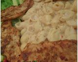 A picture of step 3 of Alfredo pasta.