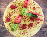 Málnás pisztáciás torta recept fázis 4 fotója