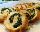 Foto langkah ke 8 dari resep Chicken Roll with spinach and apple.